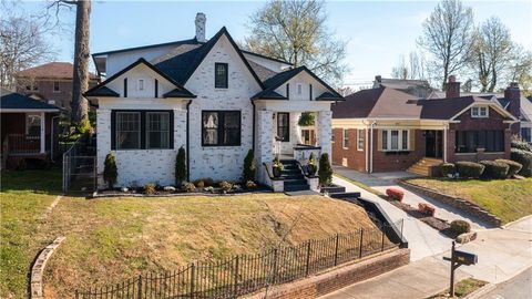 Photo of 1443 Oglethorpe Avenue SW, Atlanta, GA 30310 (MLS # 7193477)