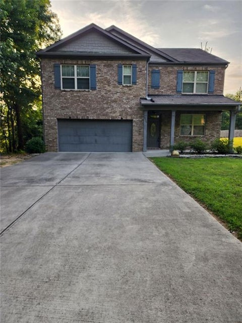 Homes For Sale - 8539 Braylen Manor Drive<br/> Douglasville, GA 30134