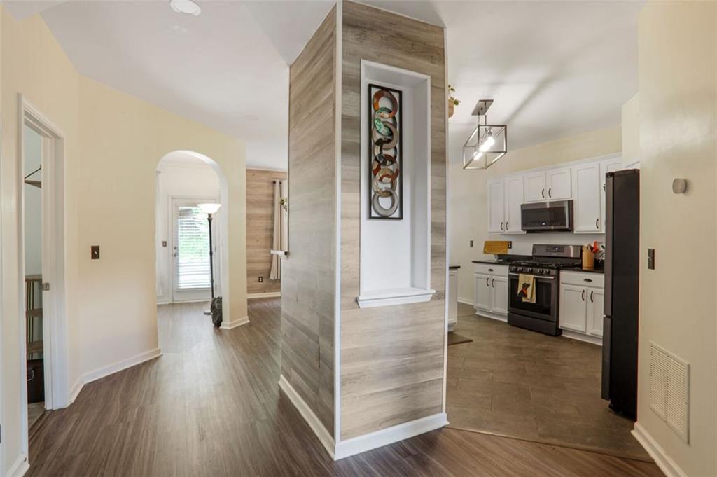 342 SAINT CLAIRE Drive