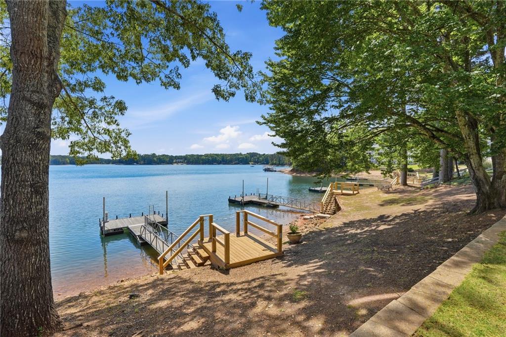 2100 Habersham Marina Road 201E, 101E