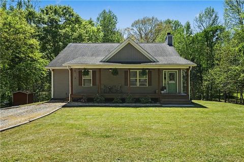 368 Mountain Creek Lane Maysville GA 30558