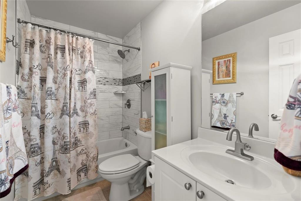 4605 Heathcliff Way, Cumming, Georgia image 28