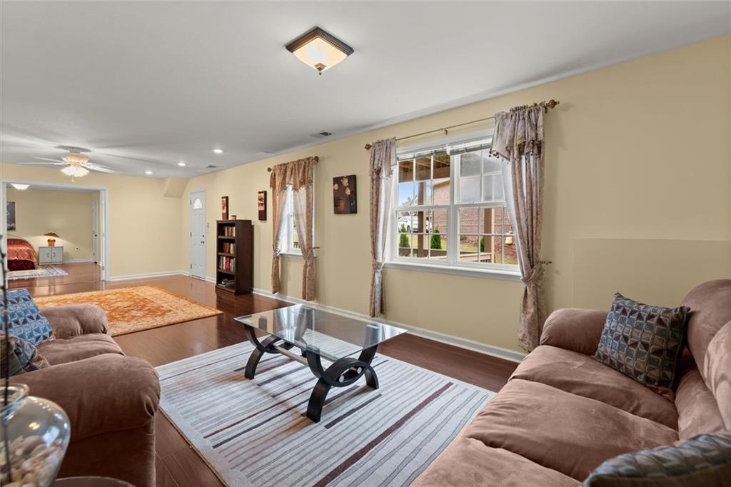 4605 Heathcliff Way, Cumming, Georgia image 36