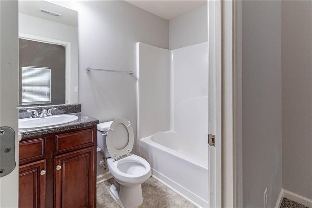 204 Saintvry Path, Atlanta, Georgia image 31