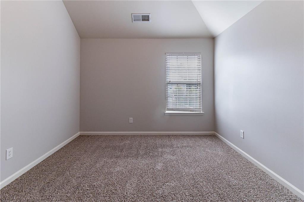204 Saintvry Path, Atlanta, Georgia image 35