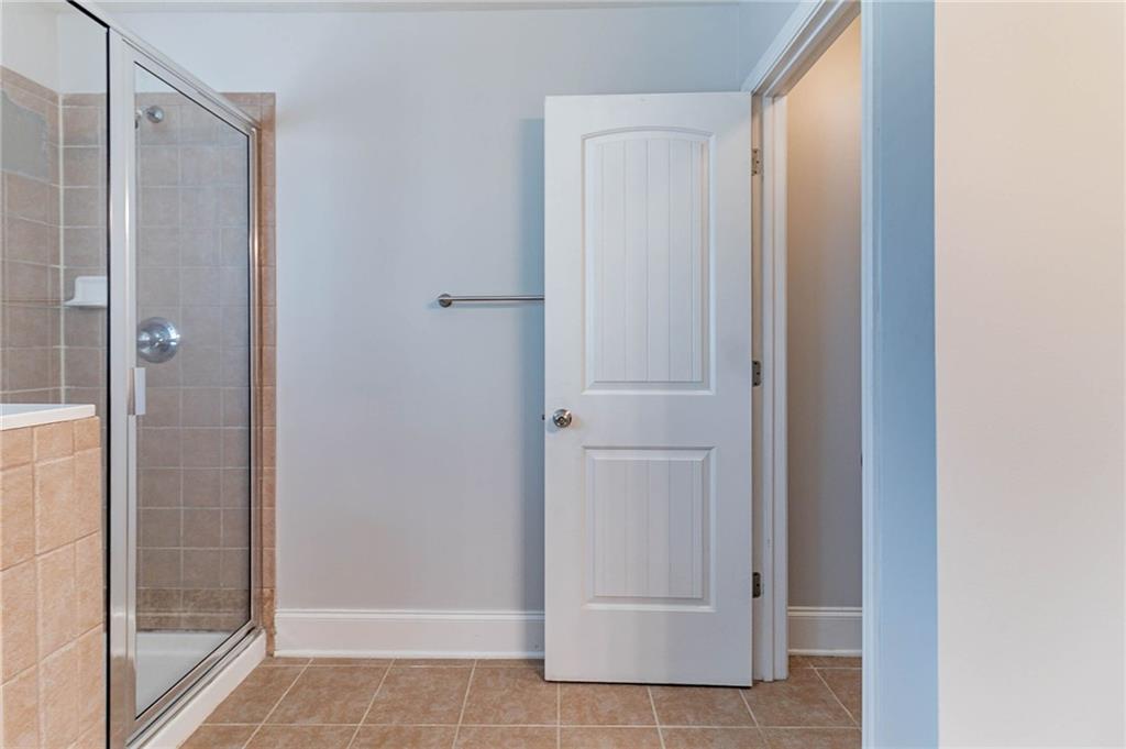 204 Saintvry Path, Atlanta, Georgia image 25