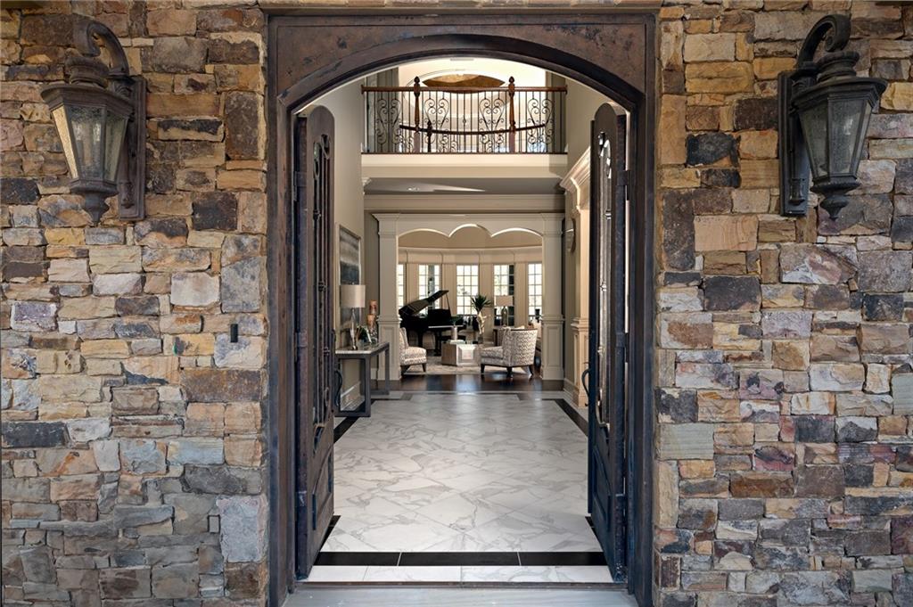3053 Cambridge Hill Drive, Dacula, Georgia image 4