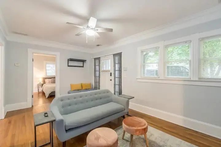 Atlanta, Georgia 30308, United States, 2 Bedrooms Bedrooms, ,1 BathroomBathrooms,Residential,Active,20884