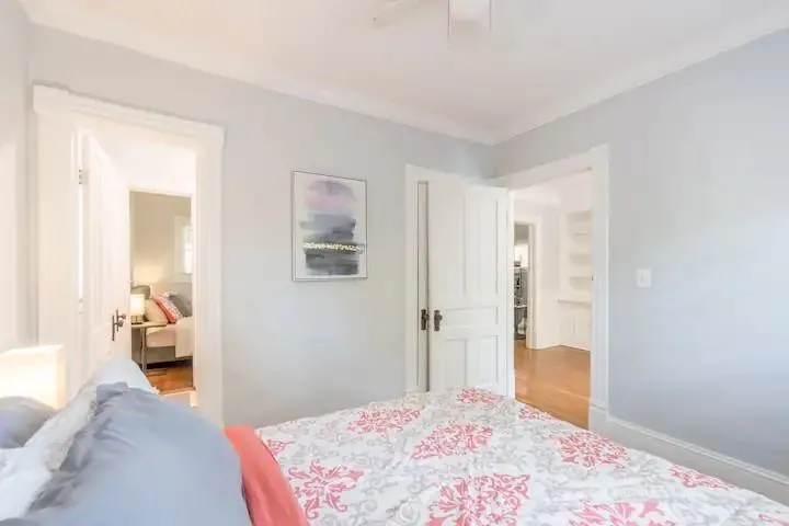 Atlanta, Georgia 30308, United States, 2 Bedrooms Bedrooms, ,1 BathroomBathrooms,Residential,Active,20884