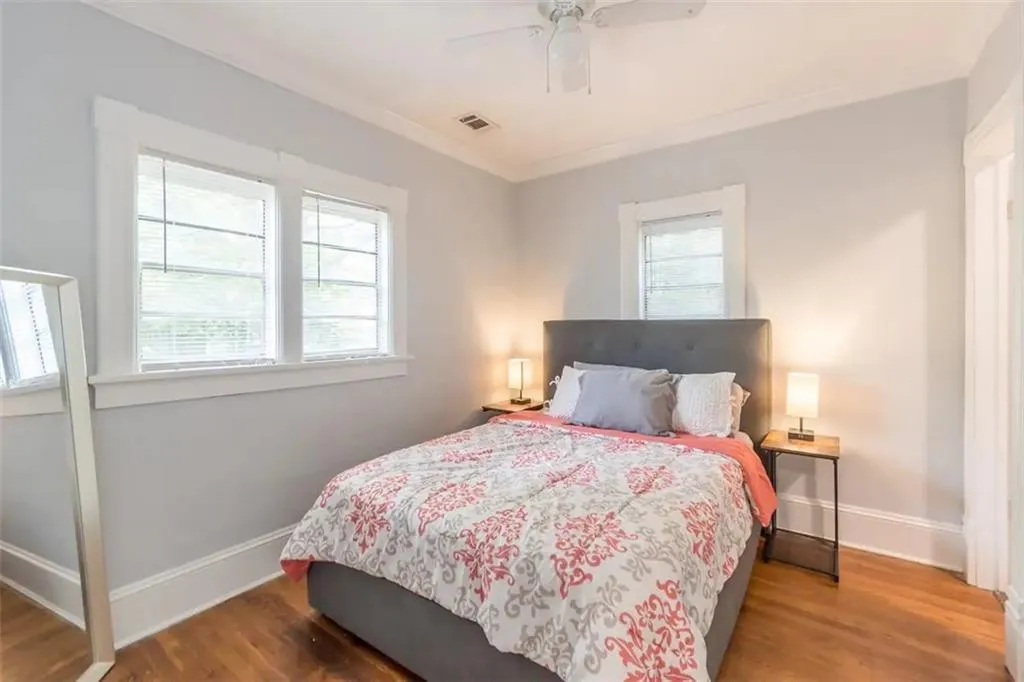 Atlanta, Georgia 30308, United States, 2 Bedrooms Bedrooms, ,1 BathroomBathrooms,Residential,Active,20884