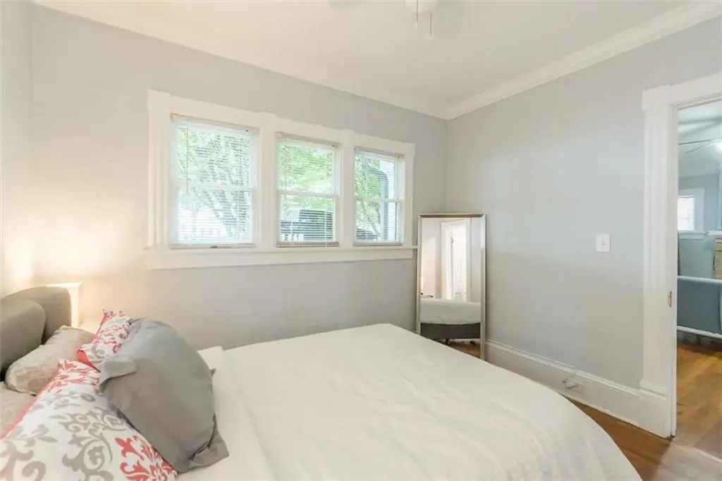 Atlanta, Georgia 30308, United States, 2 Bedrooms Bedrooms, ,1 BathroomBathrooms,Residential,Active,20884