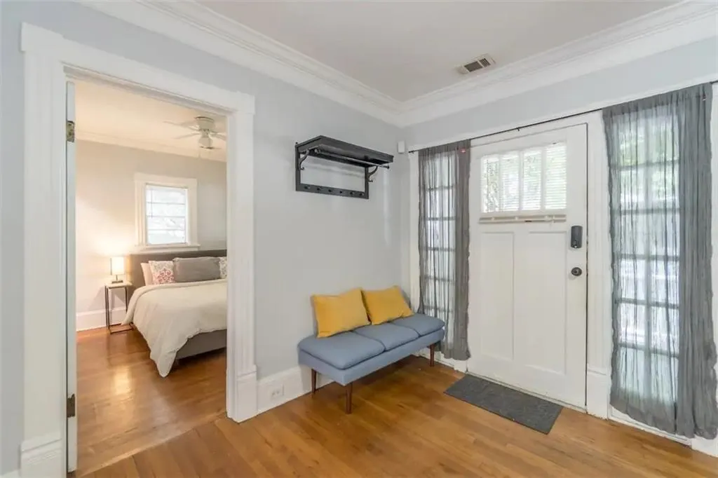 Atlanta, Georgia 30308, United States, 2 Bedrooms Bedrooms, ,1 BathroomBathrooms,Residential,Active,20884