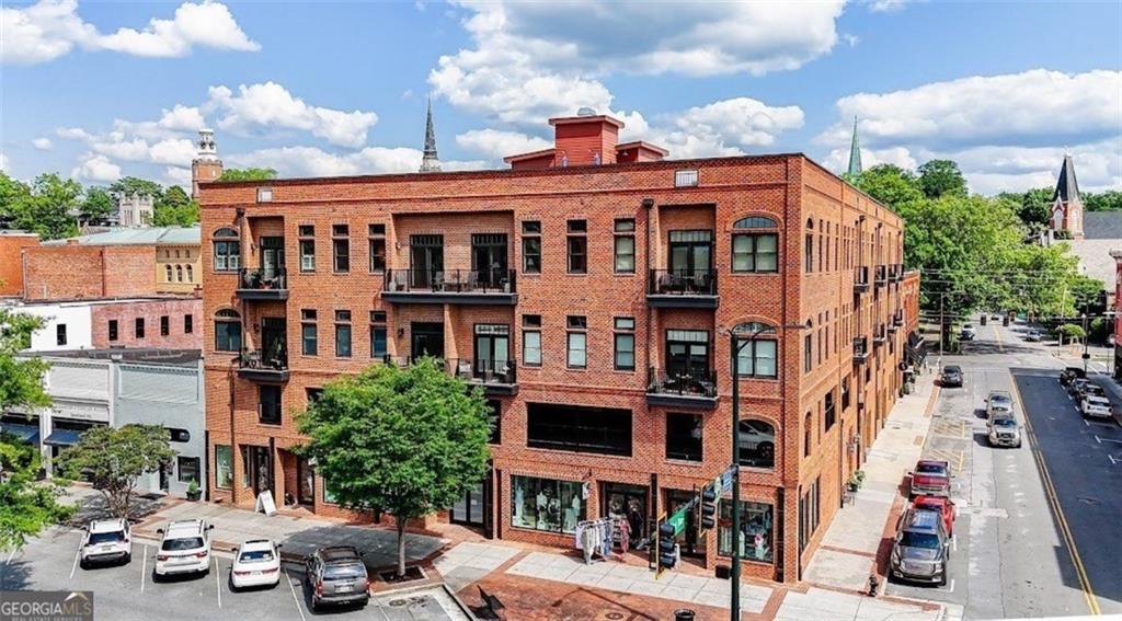 The Lofts at 3rd & Broad - Residential