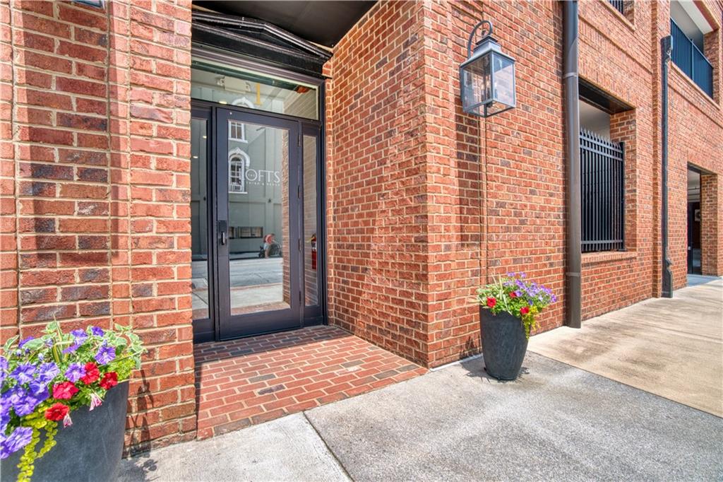 The Lofts at 3rd & Broad - Residential