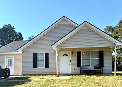 244 Queens Court Jackson GA 30233