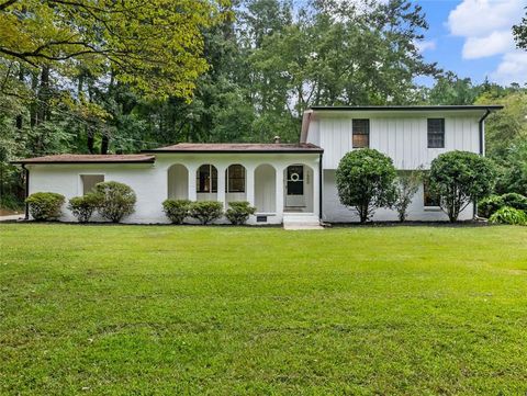 Photo of 1500 LUCELLE Avenue, Stone Mountain, GA 30087 (MLS # 7649296)