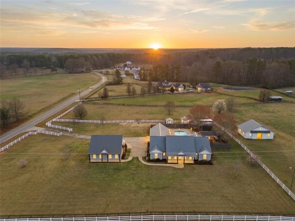 Photo of 5 Gibson Road, Newnan, GA 30263 (MLS # 7729138)