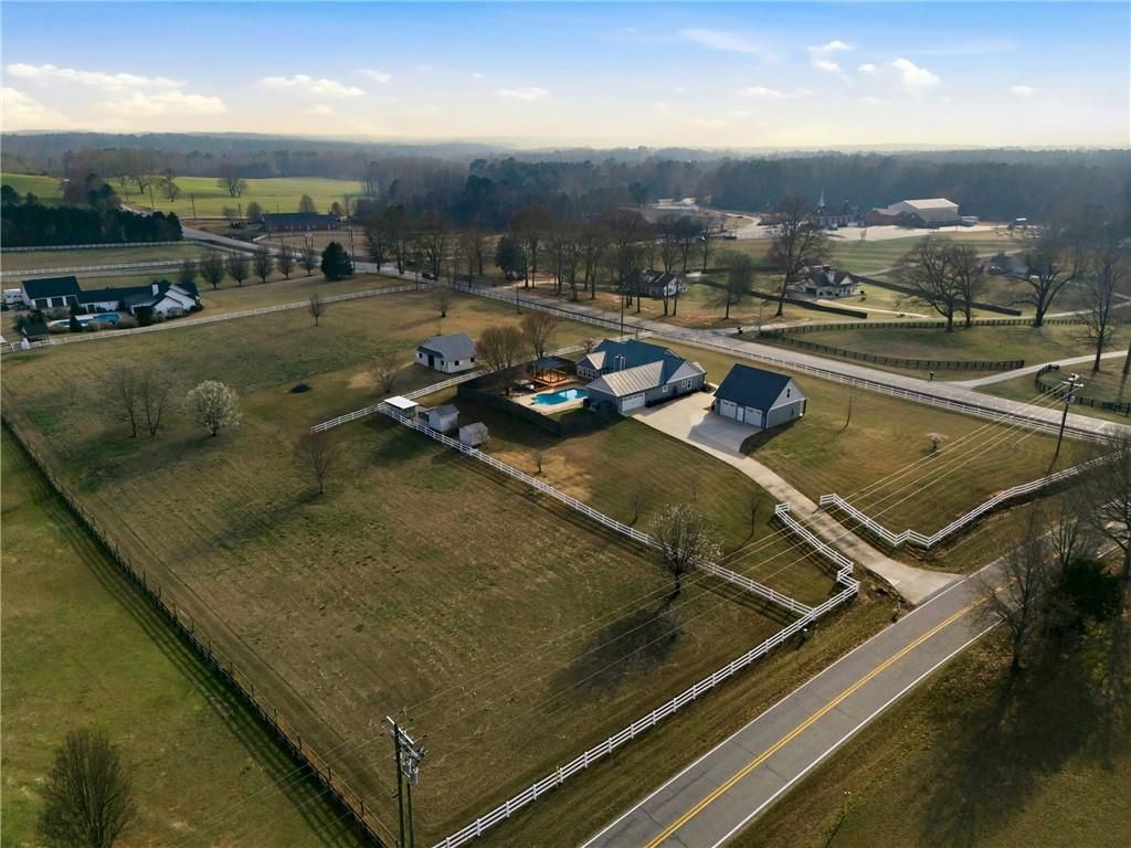 Photo of 5 Gibson Road, Newnan, GA 30263 (MLS # 7729138)