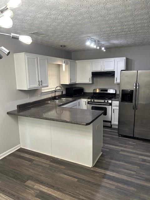 A Place to Breathe, Gather, and Love – Your Beautifully Updated 3-Bedroom Townhome Awaits
Tucked away in a peaceful, tree-lined neighborhood, this spacious 3-bedroom, 2.5-bath townhome offers more than just modern comforts — it offers the kind of life you’ve been dreaming of.
Step inside, and you’ll immediately feel it: a sense of calm, of space, of possibility. The open-concept layout is ideal for both quiet mornings and lively evenings — whether you're hosting friends for dinner or savoring a slow Sunday in your favorite chair.
The heart of the home — a generous, updated kitchen — is designed for connection. With gleaming stainless steel appliances, a stylish breakfast bar, and ample storage, it’s a space made for shared meals, morning coffee rituals, and late-night conversations that stretch past midnight.
Luxury vinyl plank flooring adds warmth and elegance throughout, while carefully chosen fixtures lend a touch of timeless charm. Every corner of this home feels thoughtfully designed — a place you’ll be proud to share with the people who matter most.
Upstairs, the bedrooms offer peaceful privacy, natural light, and space to dream. The primary suite is a retreat of its own — perfect for winding down after long days or waking up to sun-dappled mornings.
Located just minutes from I-75 and only a short 15-minute drive to Hartsfield-Jackson Atlanta Airport, this home gives you the perfect balance of quiet living and convenient access to the heart of the city and beyond.
This isn’t just a townhome. It’s where your next chapter begins — one of warmth, comfort, and connection.
Come see it for yourself. Love is in the details.
*Small cats or dogs only please.
*Section 8 Vouchers Welcome.
*No Rental Collections or Evictions.