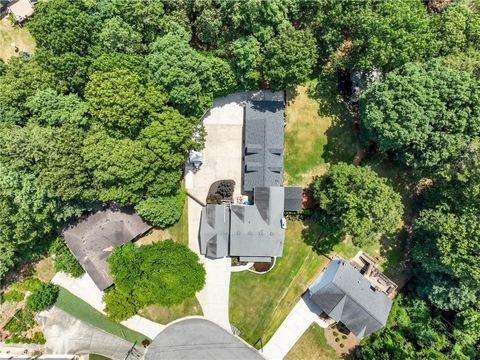 A home in Dacula