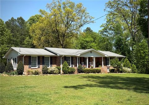 1055 E Hermitage Road NE Rome GA 30161