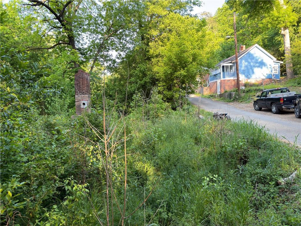 4 Circle Drive SE