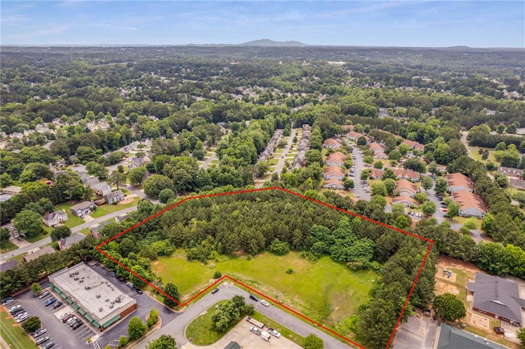 3325 Acworth Oaks Drive