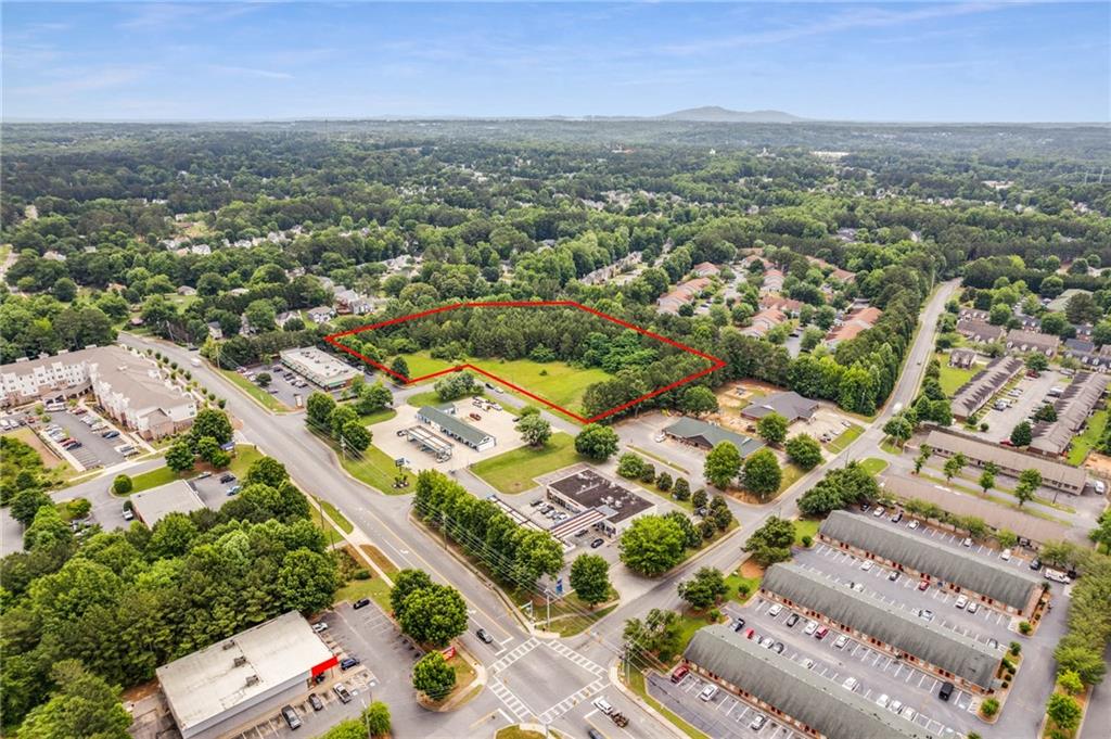 3325 Acworth Oaks Drive