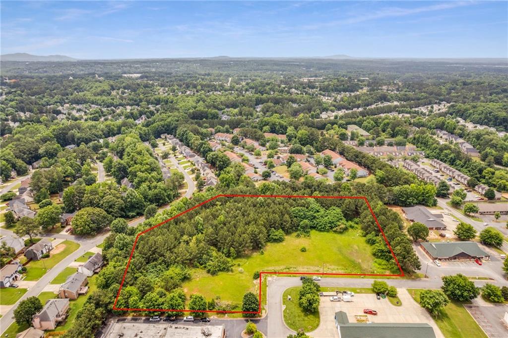 3325 Acworth Oaks Drive