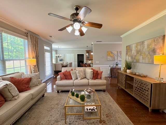 842 Treeline Drive