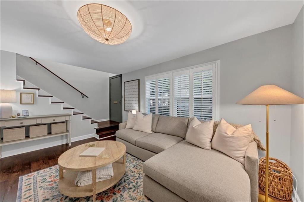 2 Arpege Way NW