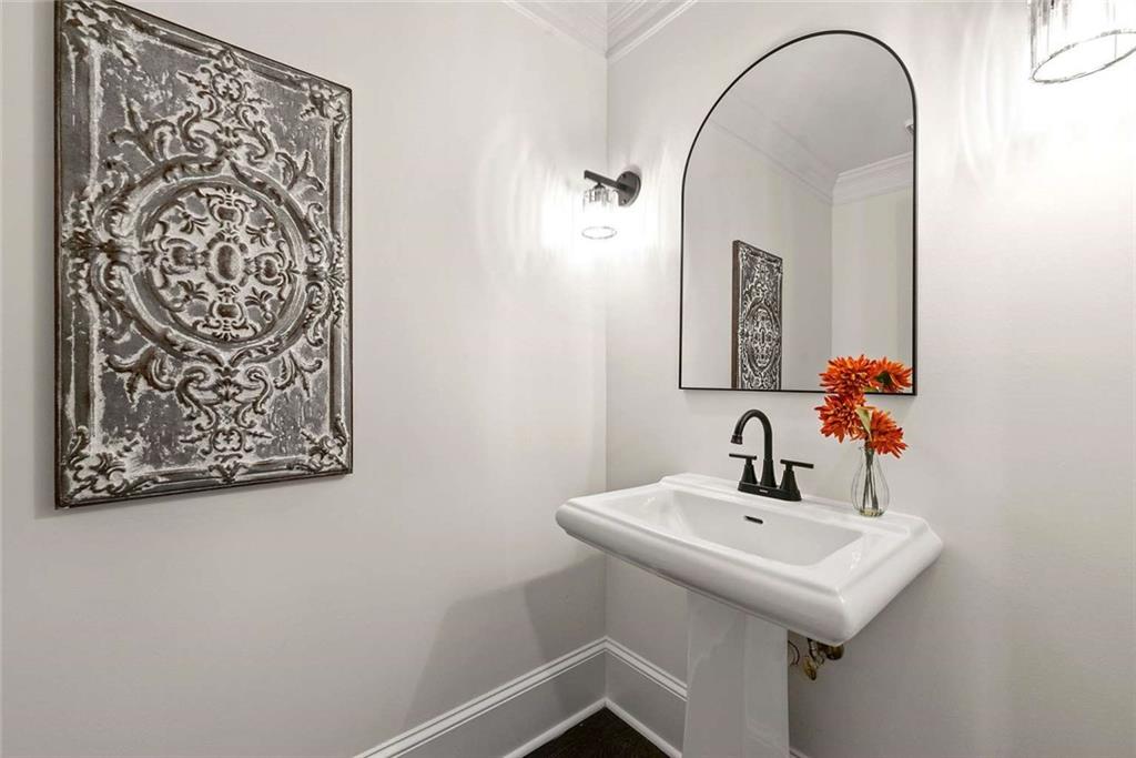 320 Woodlake Court, Alpharetta, Georgia image 12