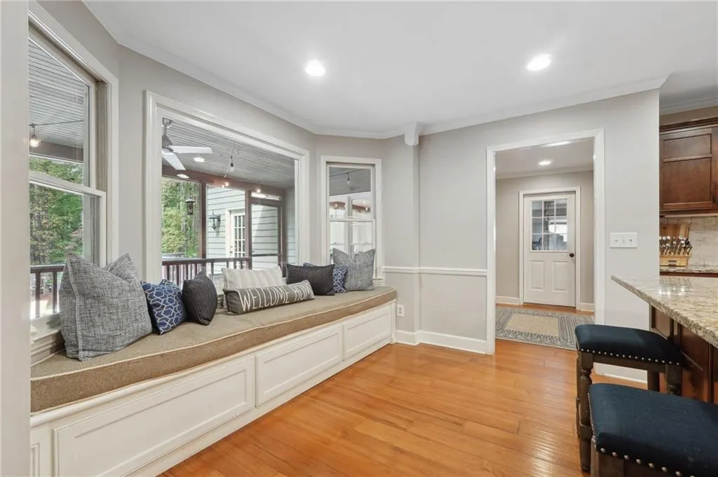 Canton, Georgia 30115, United States, 8 Bedrooms Bedrooms, ,6 BathroomsBathrooms,Residential,Active,69560