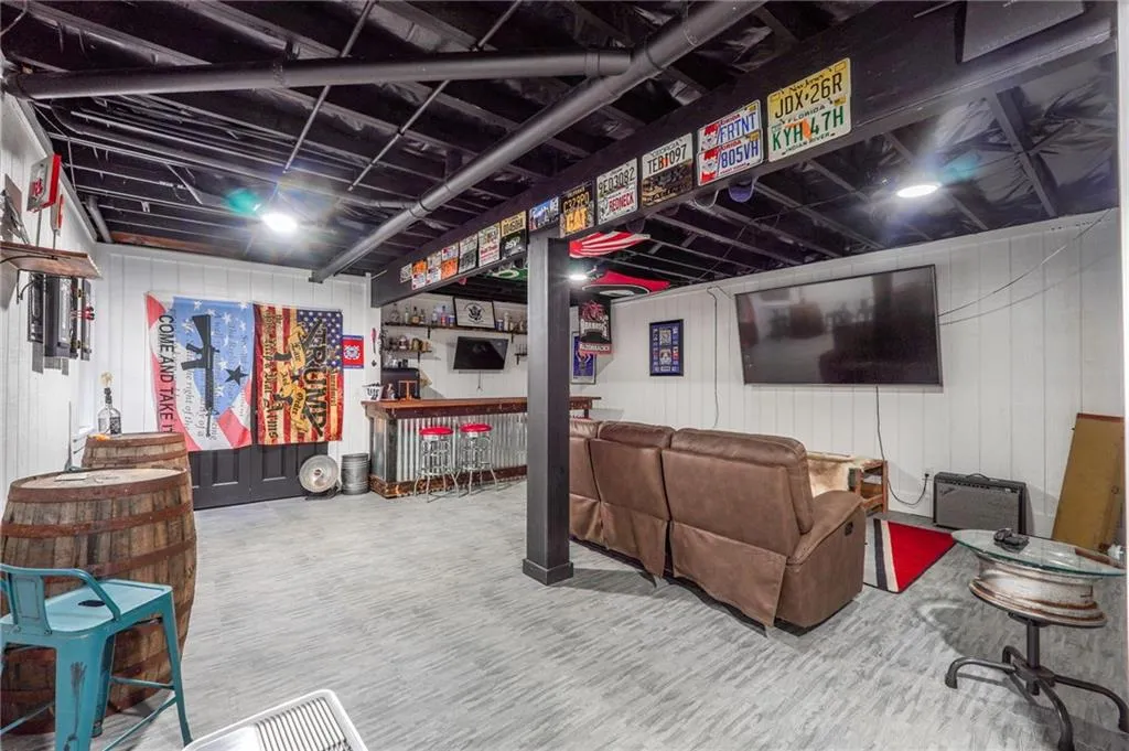 Canton, Georgia 30115, United States, 8 Bedrooms Bedrooms, ,6 BathroomsBathrooms,Residential,Active,69560