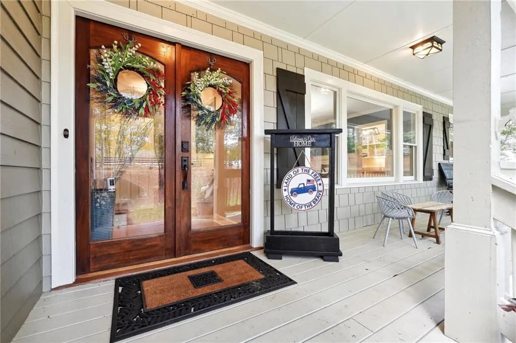 Canton, Georgia 30115, United States, 8 Bedrooms Bedrooms, ,6 BathroomsBathrooms,Residential,Active,69560