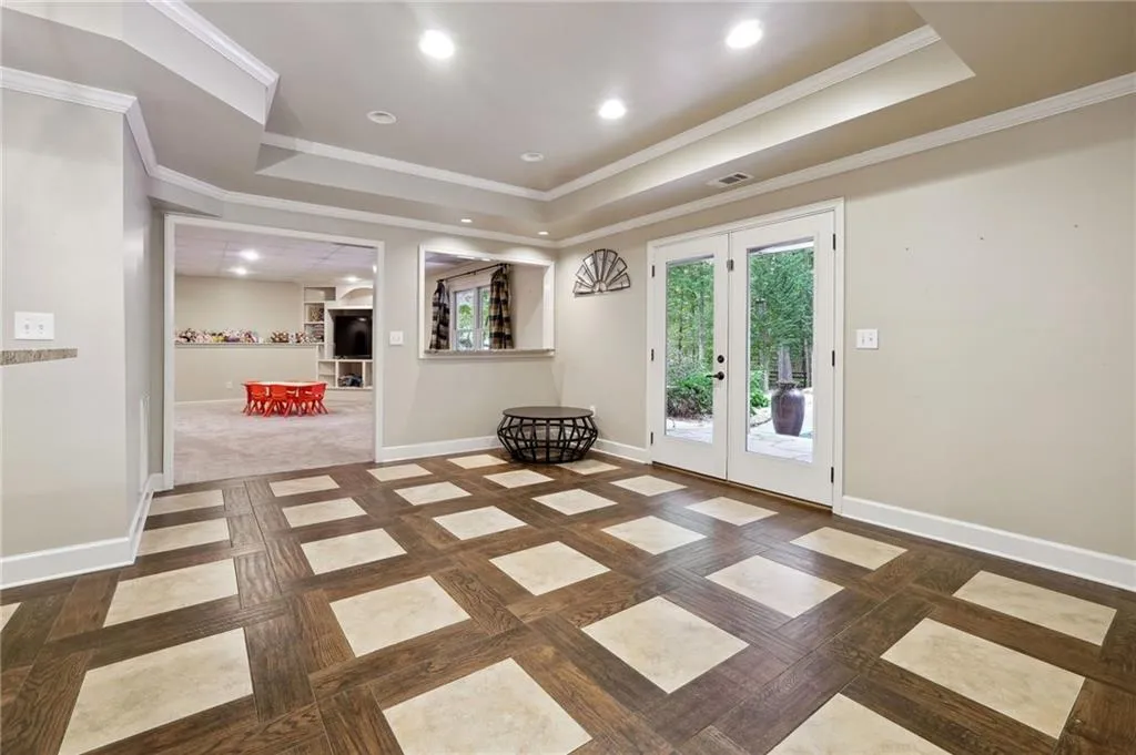 Canton, Georgia 30115, United States, 8 Bedrooms Bedrooms, ,6 BathroomsBathrooms,Residential,Active,69560