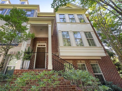 Townhouse For Sale - 3260 Ferncliff Lane<br/> Atlanta, GA 30324