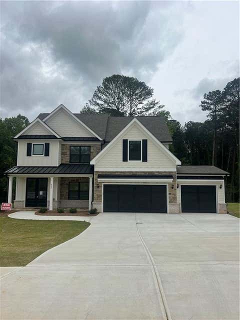 Homes For Sale - 907 Bessie Court<br/> Loganville, GA 30052