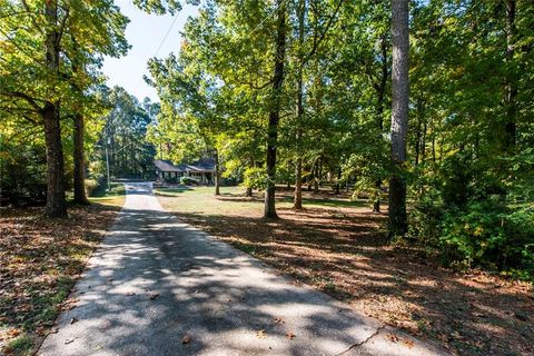 A home in Powder Springs