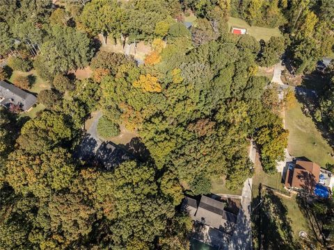 A home in Powder Springs