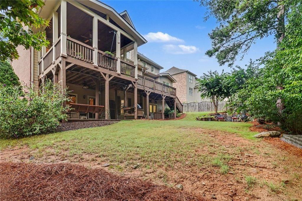 669 Grand Folia Court NE