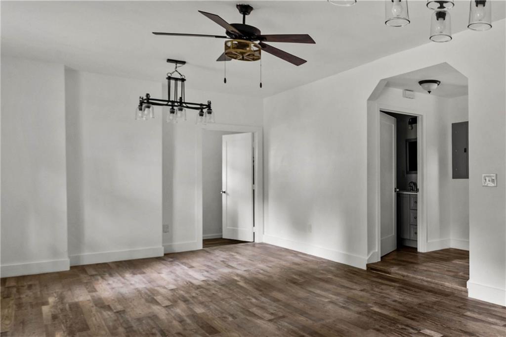 13 Hillside Avenue