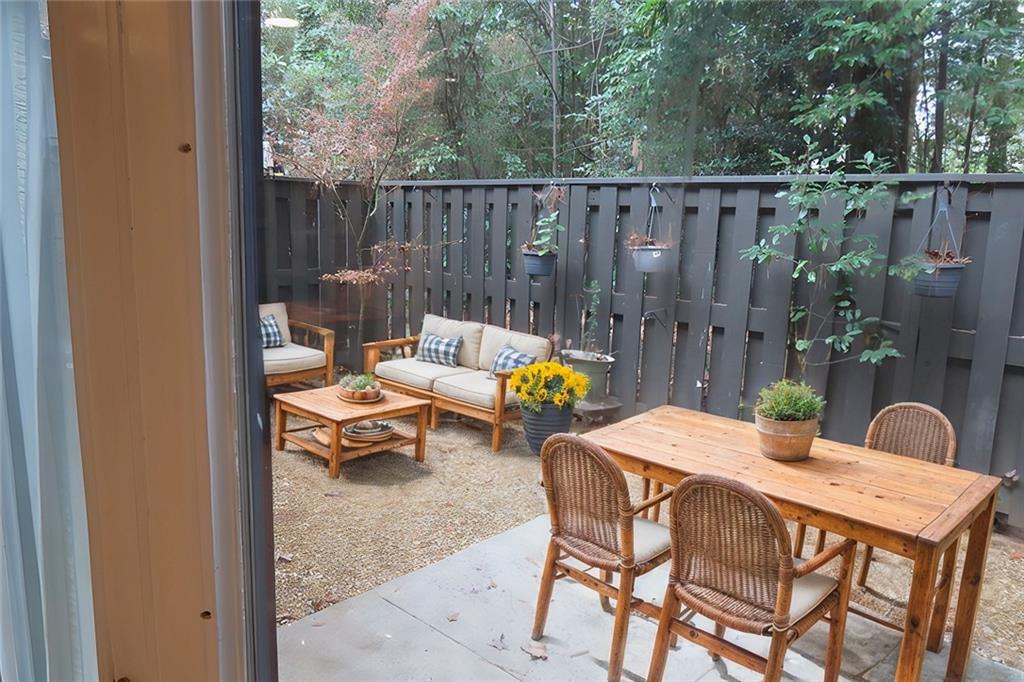 102 Cedar Chase Road, Atlanta, Georgia image 9
