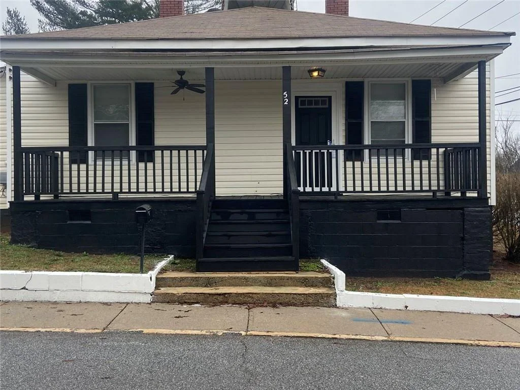 52 Ivy Street