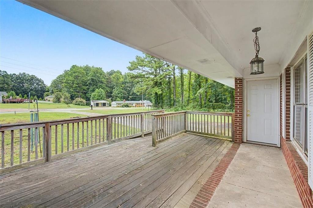 5735 Burnt Hickory Road