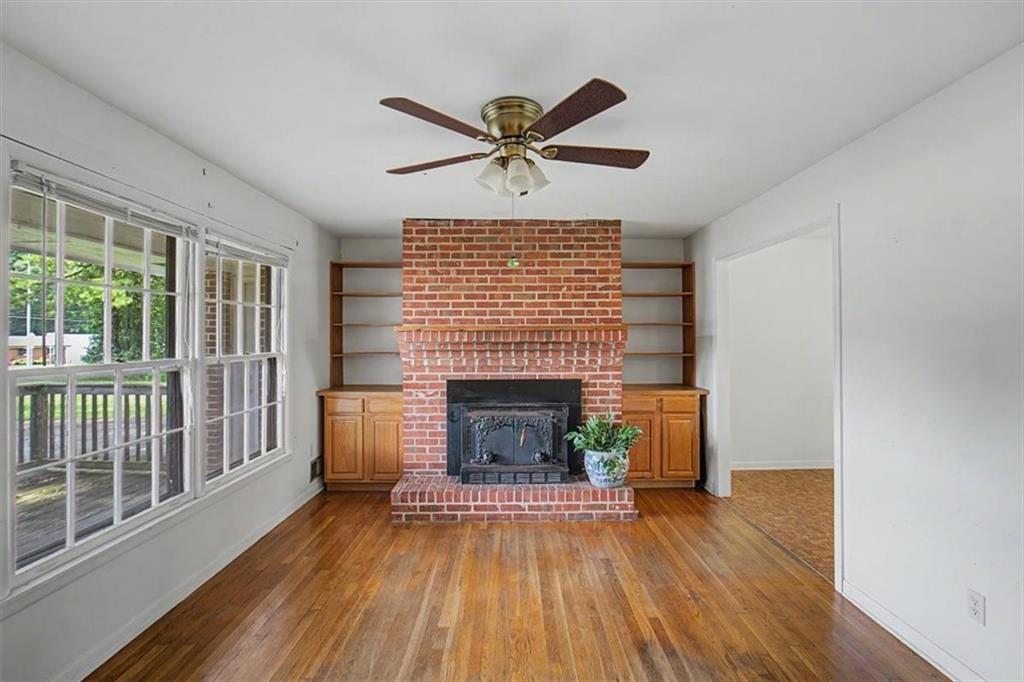 5735 Burnt Hickory Road