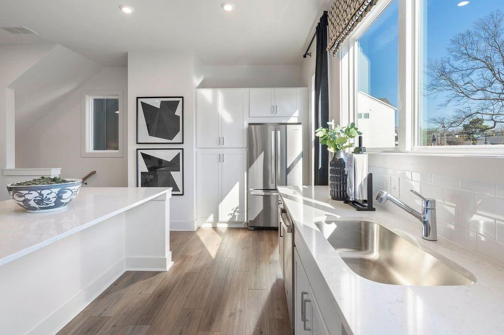 2684 Mackintosh Court 31