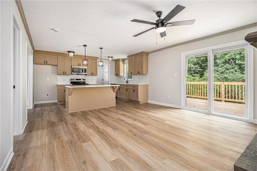127 Lee Road
