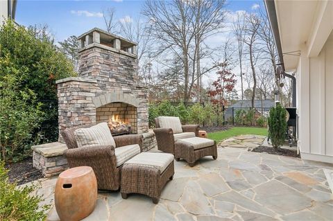 A home in Dawsonville