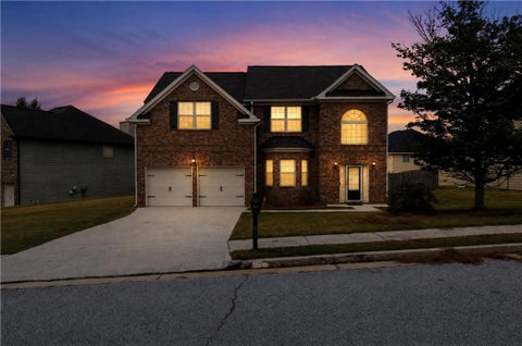 Homes For Sale - 217 Saintvry Path<br/> Atlanta, GA 30349